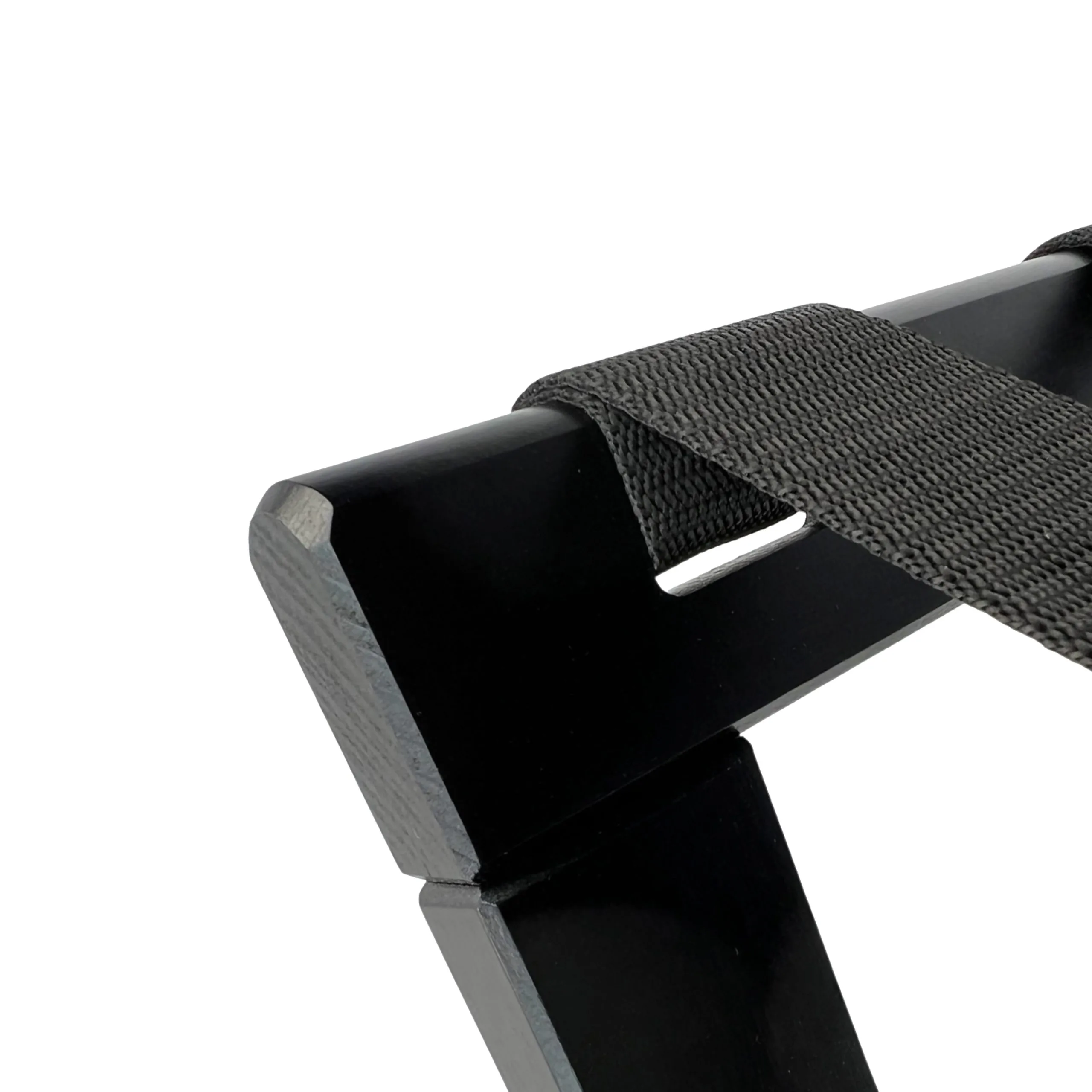 Luggage_rack_Black_with_nylon_straps_detail_photo Luggage rack Black with nylon straps