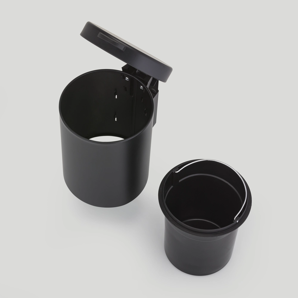 Removable inner bucket detail &ndash; 3L wall-mounted waste bin