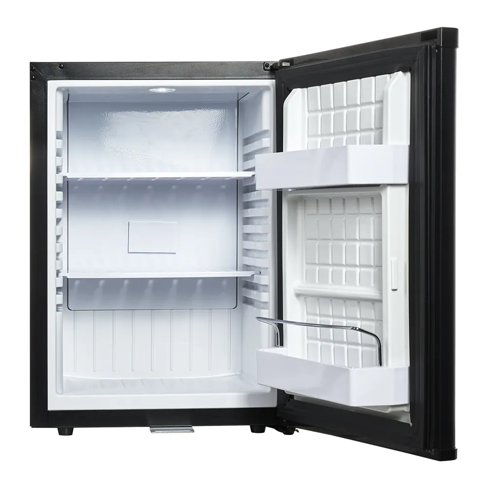 ETON minibar a porta piena &ndash; dettaglio interno e ripiani