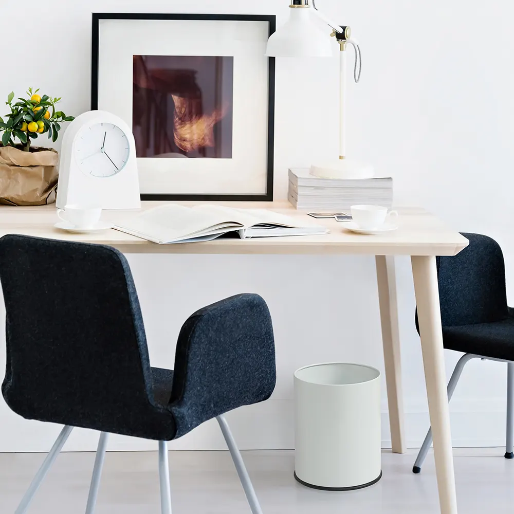 THORNTON 9L single layer bin &ndash; lifestyle photo in room (white)