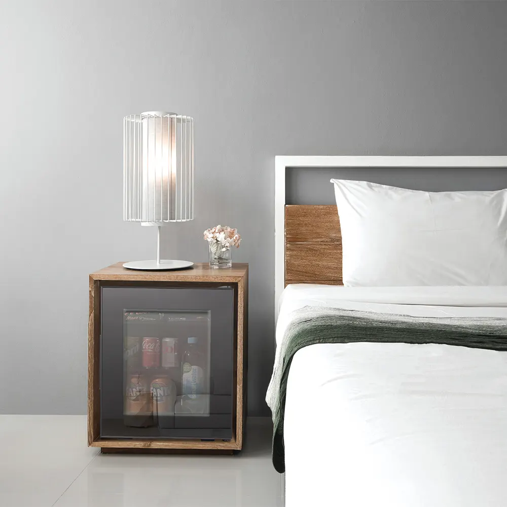 ETON “E” minibar silenzioso per camera hotel – foto ambientata in camera